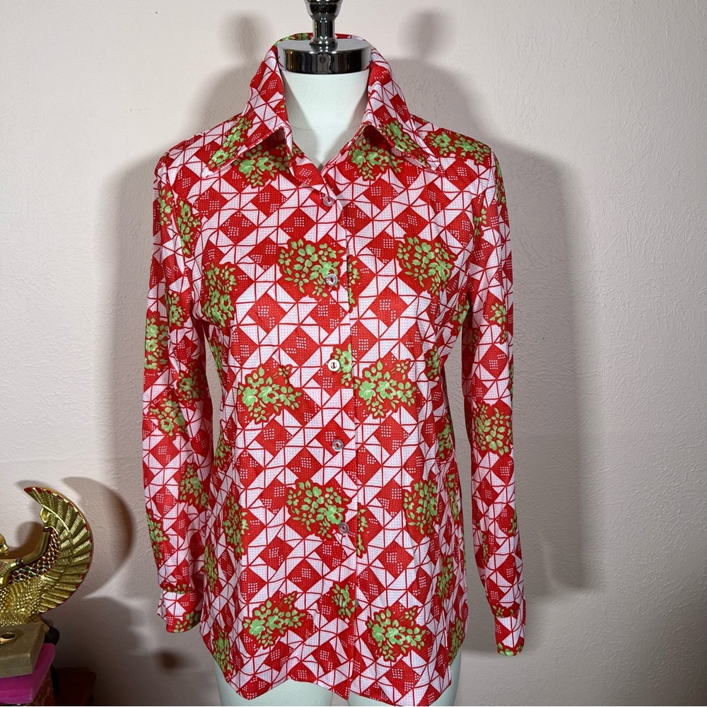 Vintage 1960 70 Western Red Green Gingham wild Print floral Dagger Collar Shirt - Picture 3 of 17